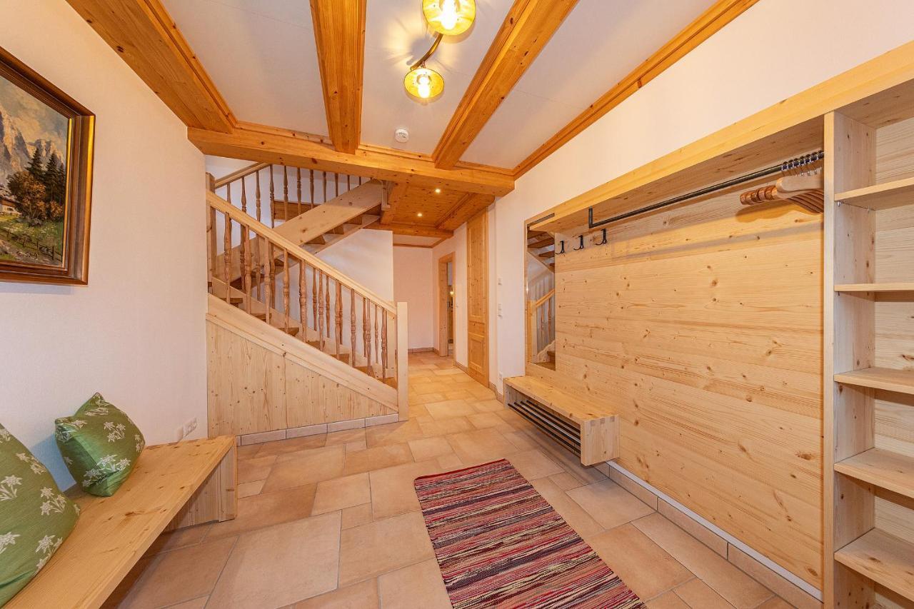 Ferienhaus Stoaroeserl Mittenwald Exterior photo